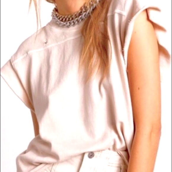 Free People Tops - ❤️‍🔥Free People❤️‍🔥Distressed Raw Hem SS T-Shirt❤️‍🔥Brand New in Package❤️‍🔥